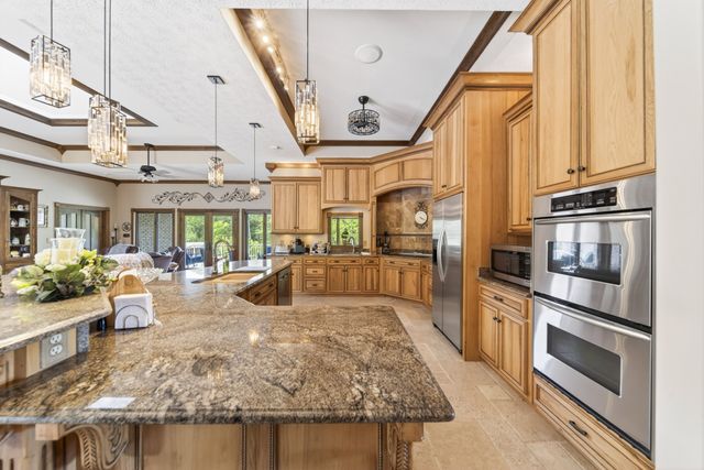 480 Mobley Rd, Clarksville, TN 37043