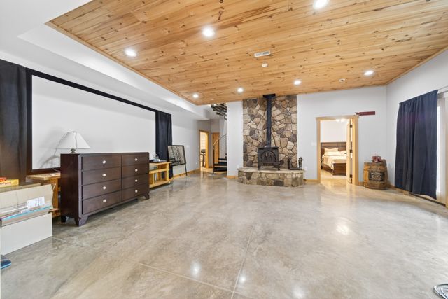 480 Mobley Rd, Clarksville, TN 37043