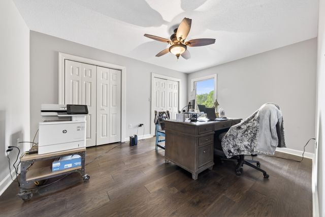 480 Mobley Rd, Clarksville, TN 37043