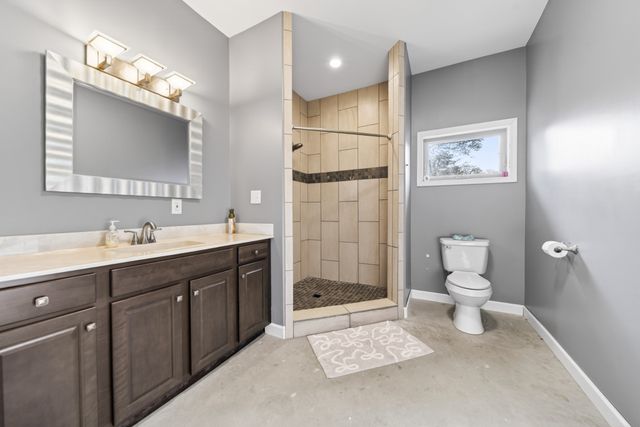 480 Mobley Rd, Clarksville, TN 37043