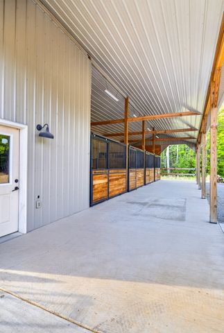 480 Mobley Rd, Clarksville, TN 37043