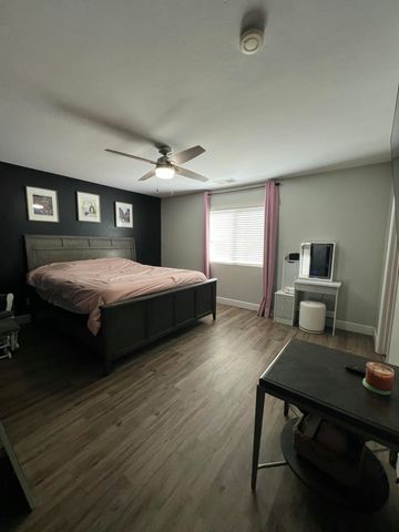 4333 E Vista Avenue, Visalia, CA 93292