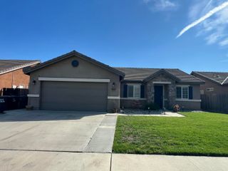 4333 E Vista Avenue, Visalia, CA 93292