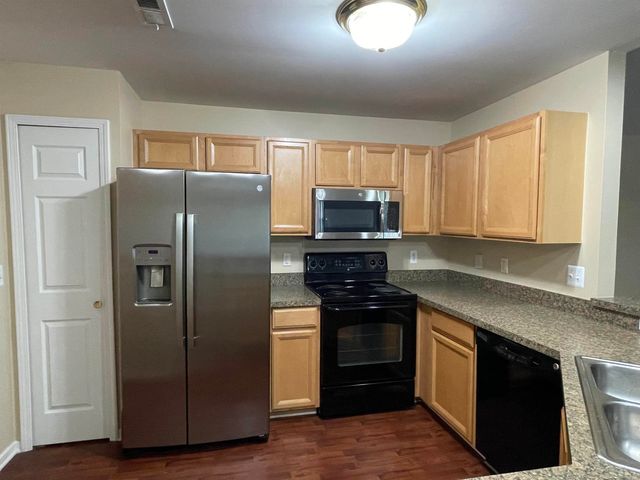 15336 Yale Drive, Clinton Twp, MI 48038