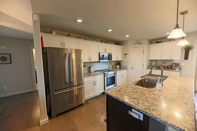 886 E Melton Road, Ozark, MO 65721