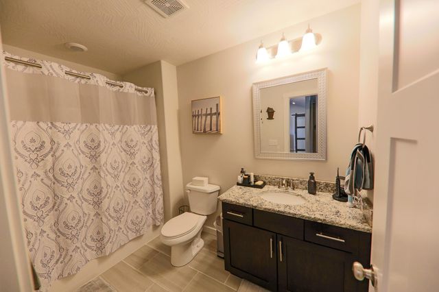 886 E Melton Road, Ozark, MO 65721