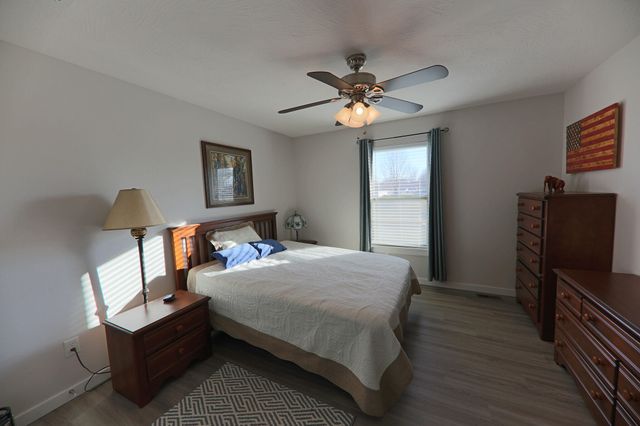 886 E Melton Road, Ozark, MO 65721