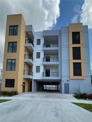 909 E 24th St 203, Hialeah, FL 33013