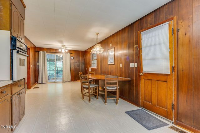 1000 Tranbarger Drive, Kingsport, TN 37660