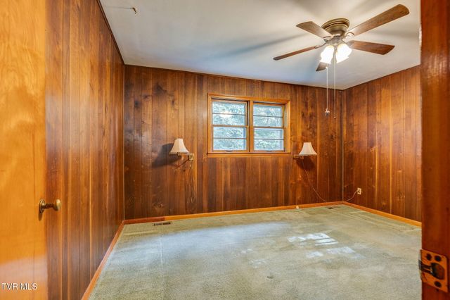 1000 Tranbarger Drive, Kingsport, TN 37660