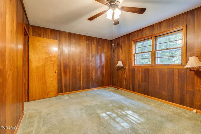 1000 Tranbarger Drive, Kingsport, TN 37660