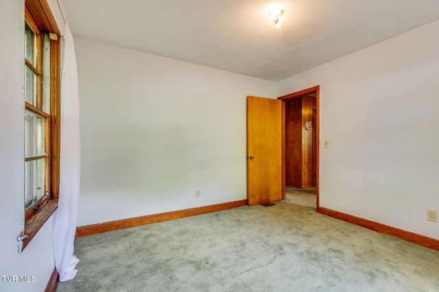 1000 Tranbarger Drive, Kingsport, TN 37660
