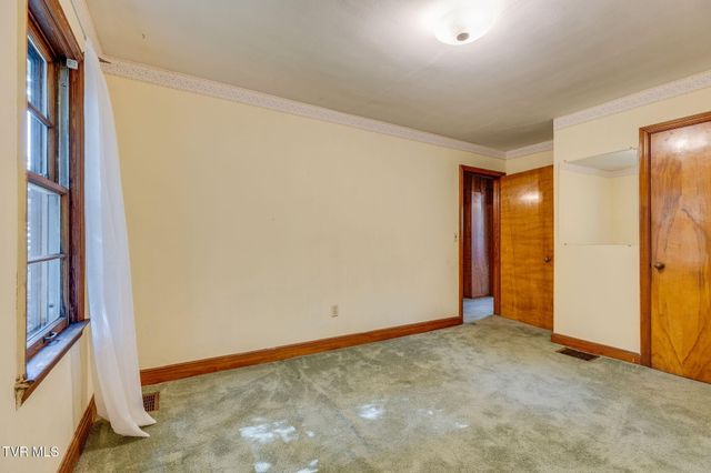 1000 Tranbarger Drive, Kingsport, TN 37660