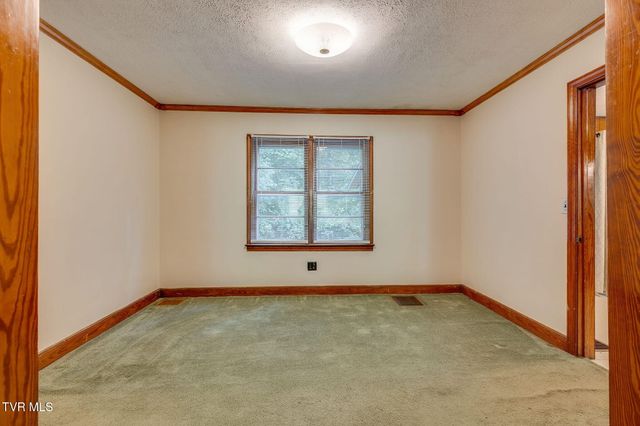 1000 Tranbarger Drive, Kingsport, TN 37660