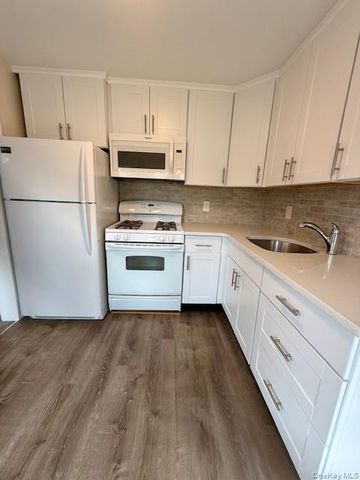 245 Scudder Avenue, Northport, NY 11768