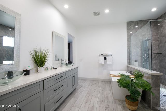 2015 N 80TH Place, Scottsdale, AZ 85257