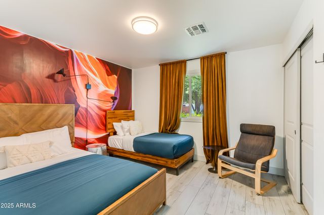 2015 N 80TH Place, Scottsdale, AZ 85257