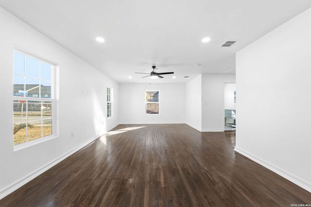 722 Blakeley, San Antonio, TX 78209