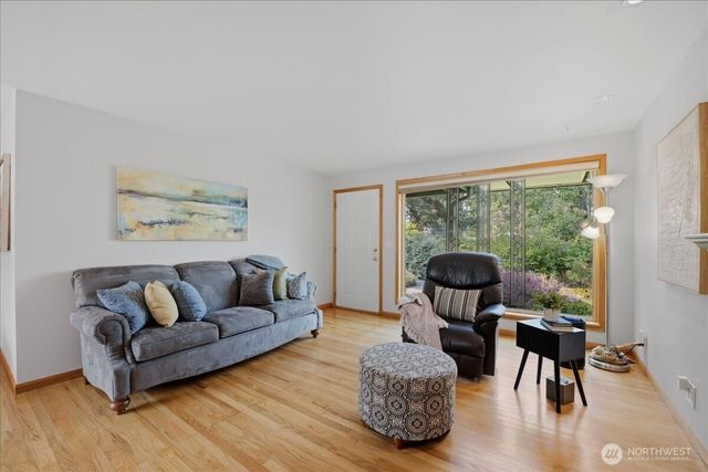 2145 N 146th Street, Shoreline, WA 98133