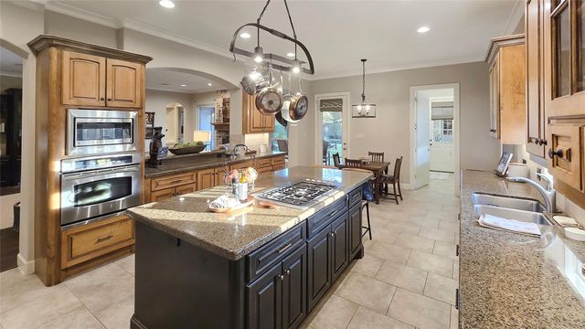 15305 Chichester Lane, Jersey Village, TX 77040