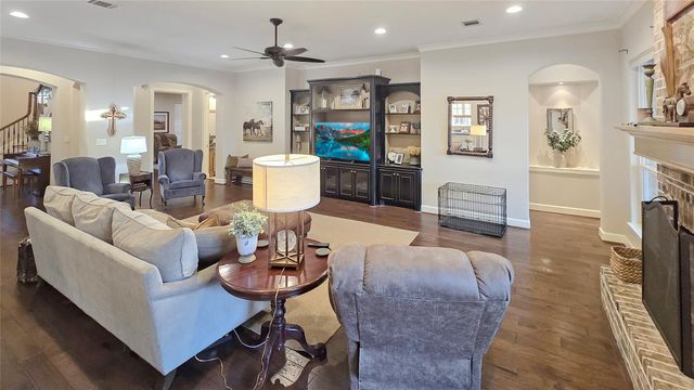 15305 Chichester Lane, Jersey Village, TX 77040