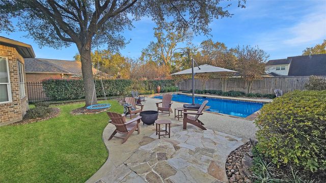 15305 Chichester Lane, Jersey Village, TX 77040