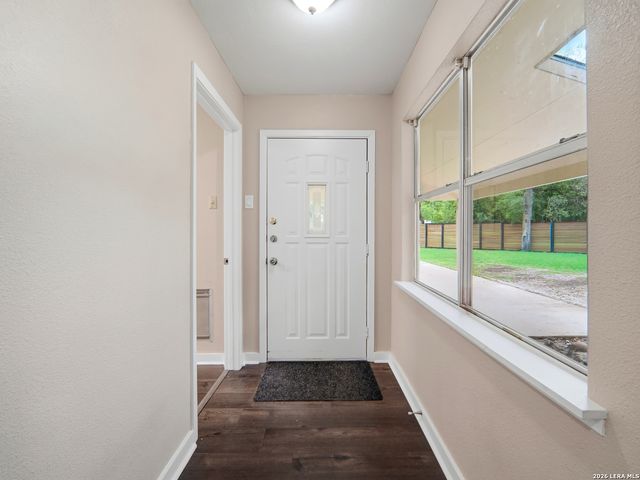 19214 Grey Forest, Helotes, TX 78023