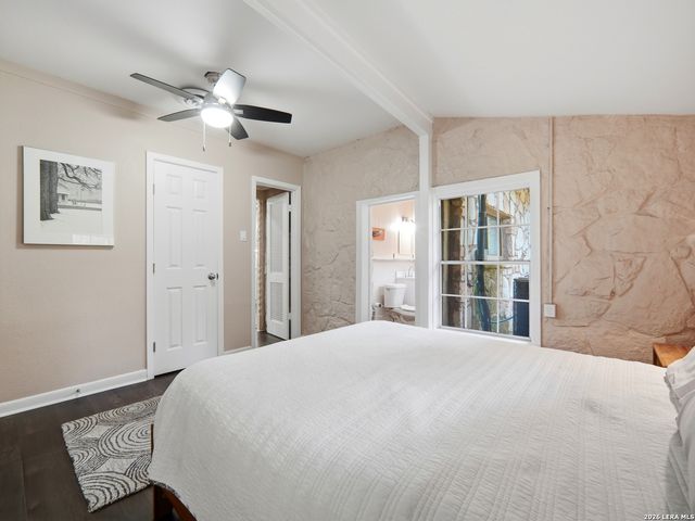 19214 Grey Forest, Helotes, TX 78023