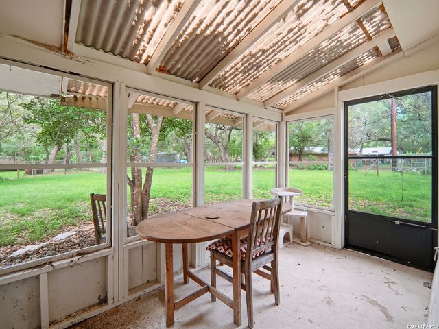 19214 Grey Forest, Helotes, TX 78023