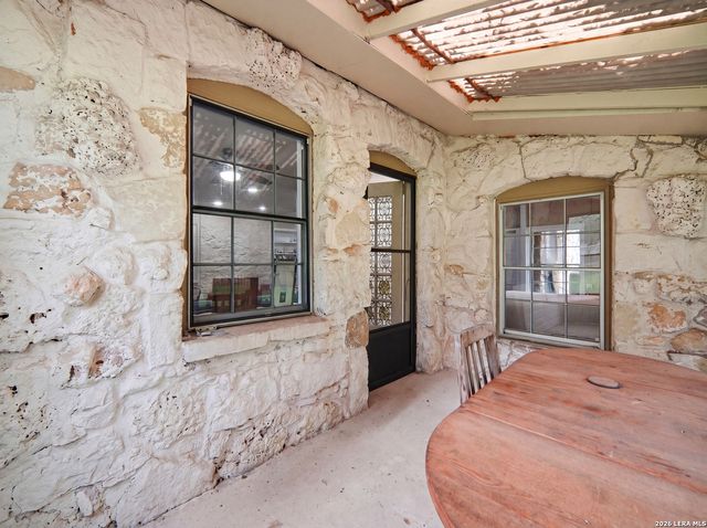 19214 Grey Forest, Helotes, TX 78023