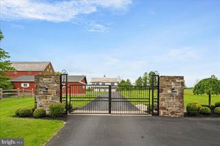 4285 APPLEBUTTER RD, Perkasie, PA 18944