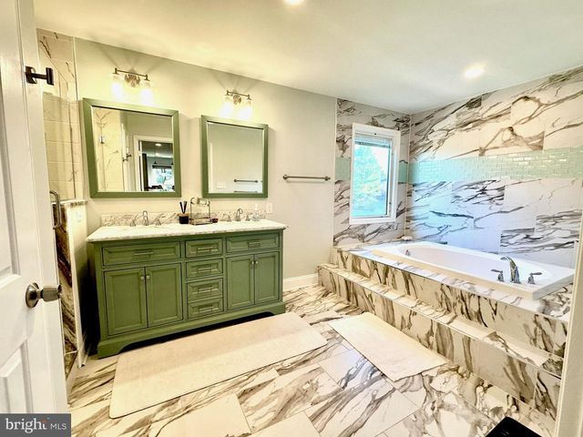 8620 STABLEVIEW CT, Gaithersburg, MD 20882