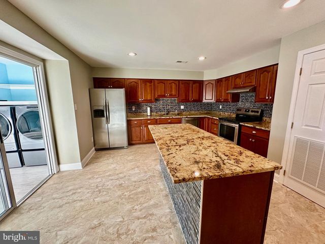 8620 STABLEVIEW CT, Gaithersburg, MD 20882