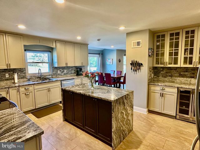 8620 STABLEVIEW CT, Gaithersburg, MD 20882