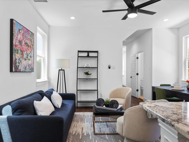 1104 E Annie Street, Fort Worth, TX 76104