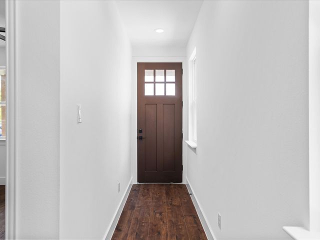 1104 E Annie Street, Fort Worth, TX 76104