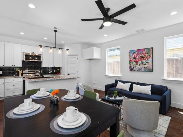 1104 E Annie Street, Fort Worth, TX 76104