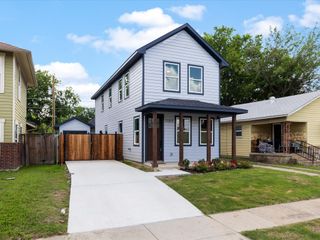 1104 E Annie Street, Fort Worth, TX 76104