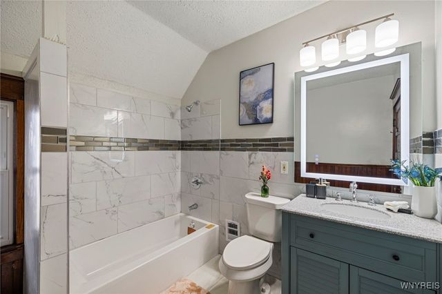 46 Benson Avenue, West Seneca, NY 14224