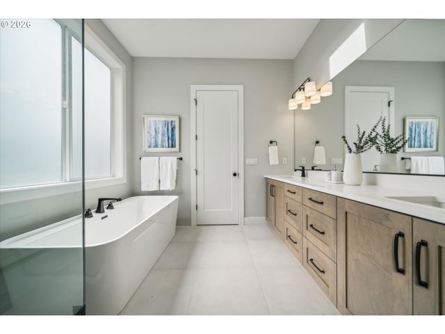 9240 Sw 74TH Ave, Portland, OR 97223