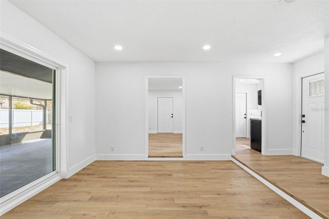 1008 HALLWOOD LOOP, Brandon, FL 33511