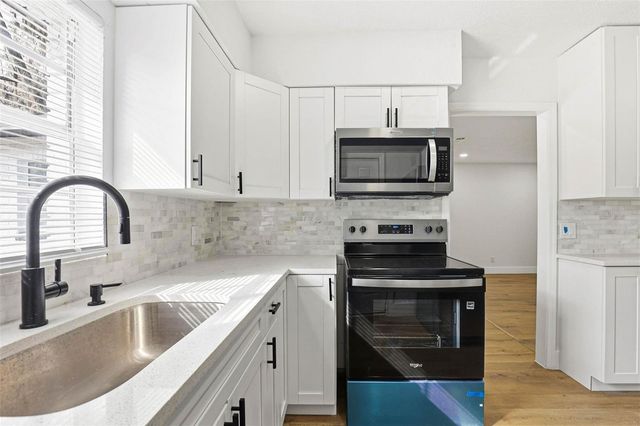 1008 HALLWOOD LOOP, Brandon, FL 33511