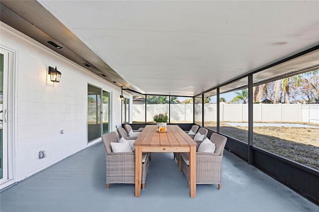 1008 HALLWOOD LOOP, Brandon, FL 33511