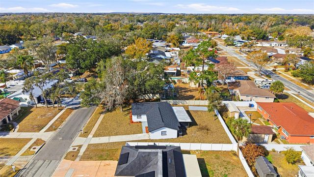 1008 HALLWOOD LOOP, Brandon, FL 33511