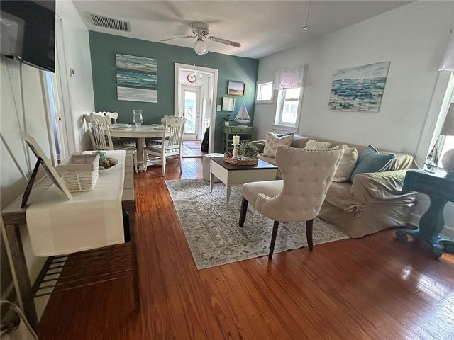 2907 CLINTON STREET S, Gulfport, FL 33707