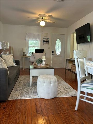 2907 CLINTON STREET S, Gulfport, FL 33707