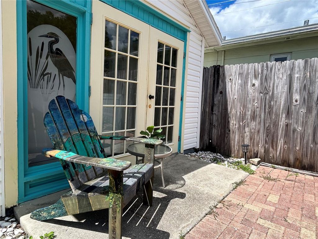 Image 16 of property listing at 2907 CLINTON STREET S, Gulfport, FL 33707