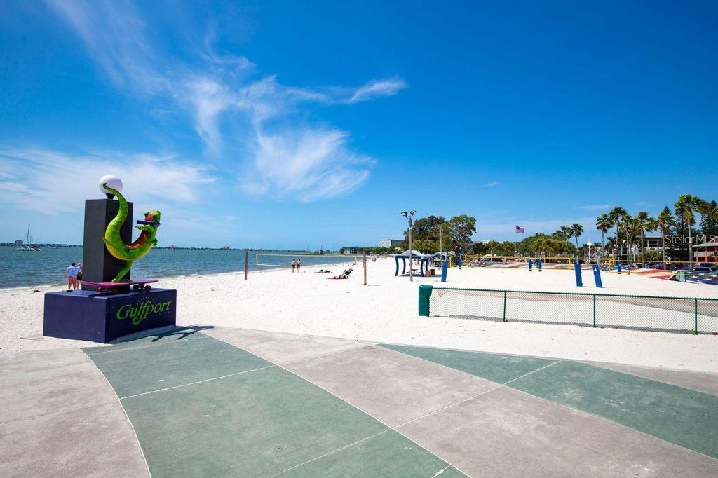 Image 18 of property listing at 2907 CLINTON STREET S, Gulfport, FL 33707