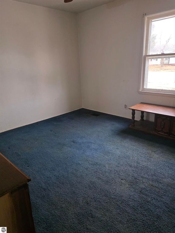 Image 6 of property listing at 130 Smith Street, Oscoda, MI 48750