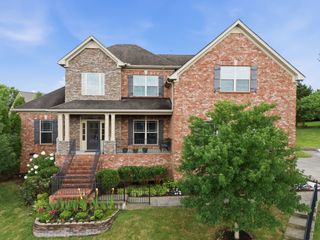 813 Fanning Ct, Gallatin, TN 37066